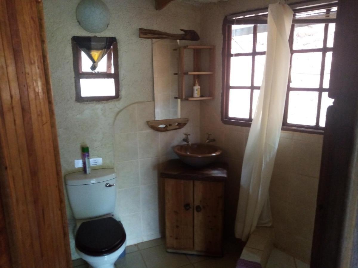 Bushwhacked Barberton Hotel Bagian luar foto