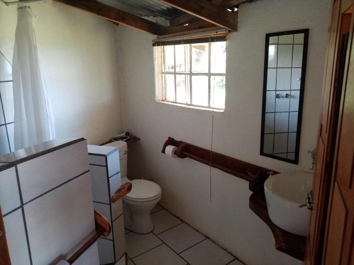 Bushwhacked Barberton Hotel Bagian luar foto