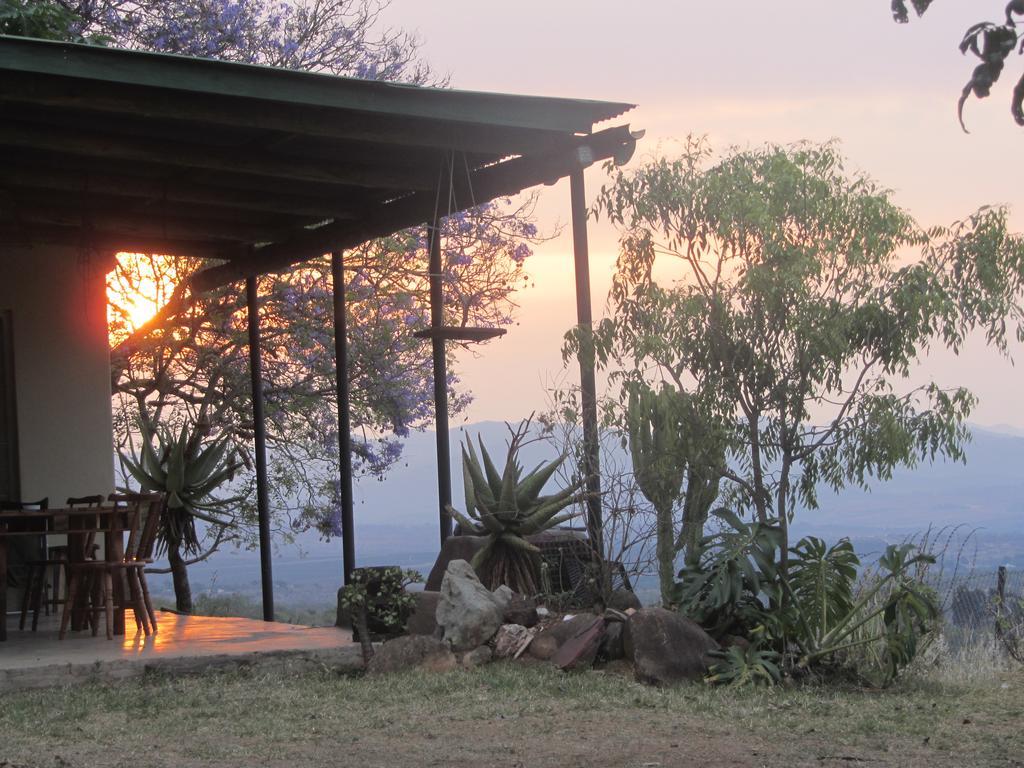 Bushwhacked Barberton Hotel Bagian luar foto