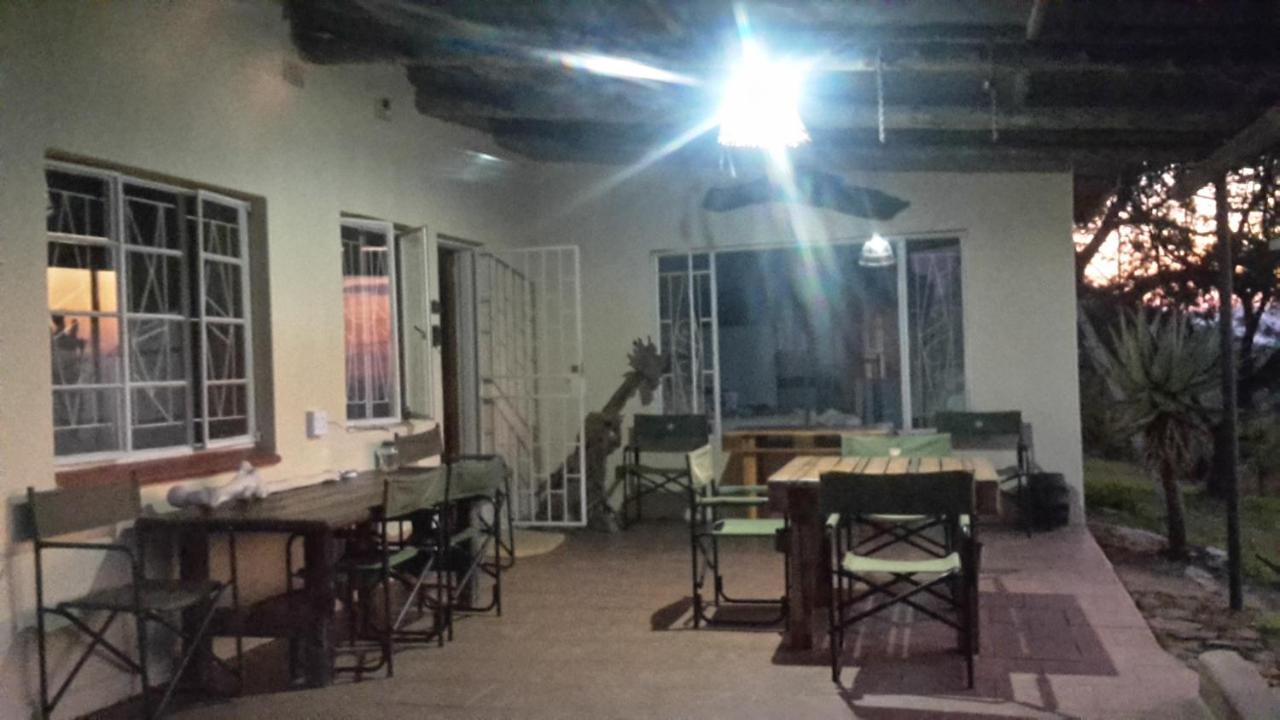Bushwhacked Barberton Hotel Bagian luar foto