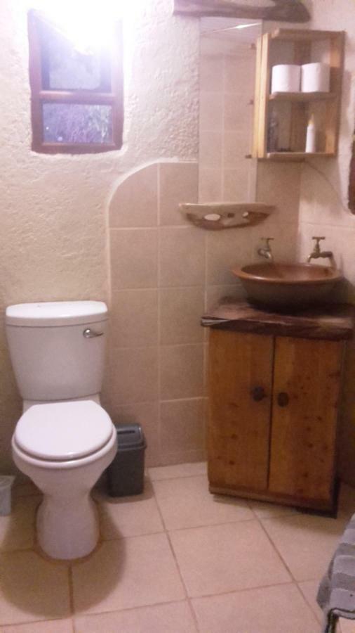 Bushwhacked Barberton Hotel Bagian luar foto